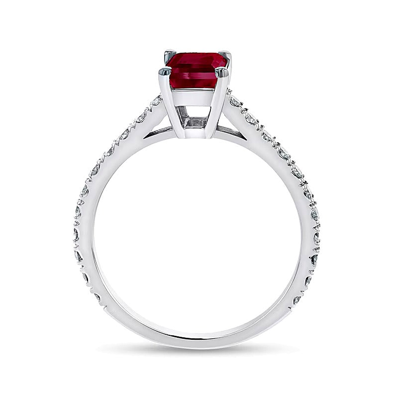 Ring mit Rubin im Smaragdschliff und 0,33 ct. Gesamtgewicht Diamanten in 14K Weißgold