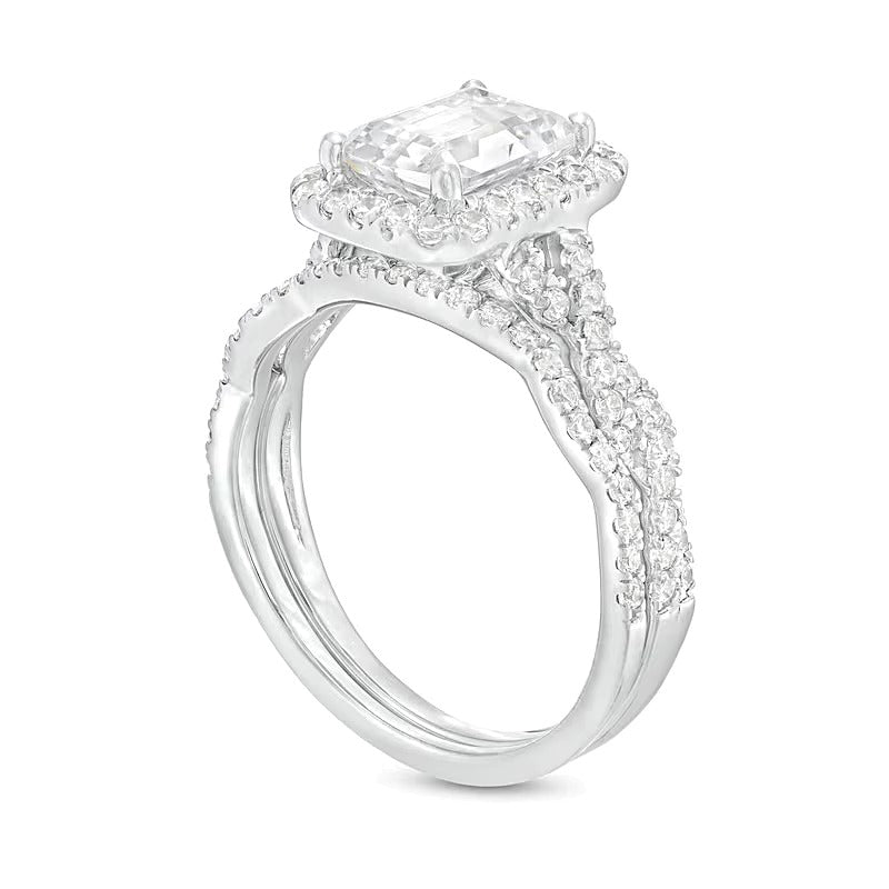Braut-Set 2.63 ct. Gesamtgewicht Labordiamant im Smaragdschliff mit Halo und gedrehter Ringschiene in 14K Weißgold (I/SI2)