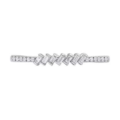 0.1 ct. Gesamtgewicht Baguette-Diamant Zickzack-Ring in 10K Weißgold