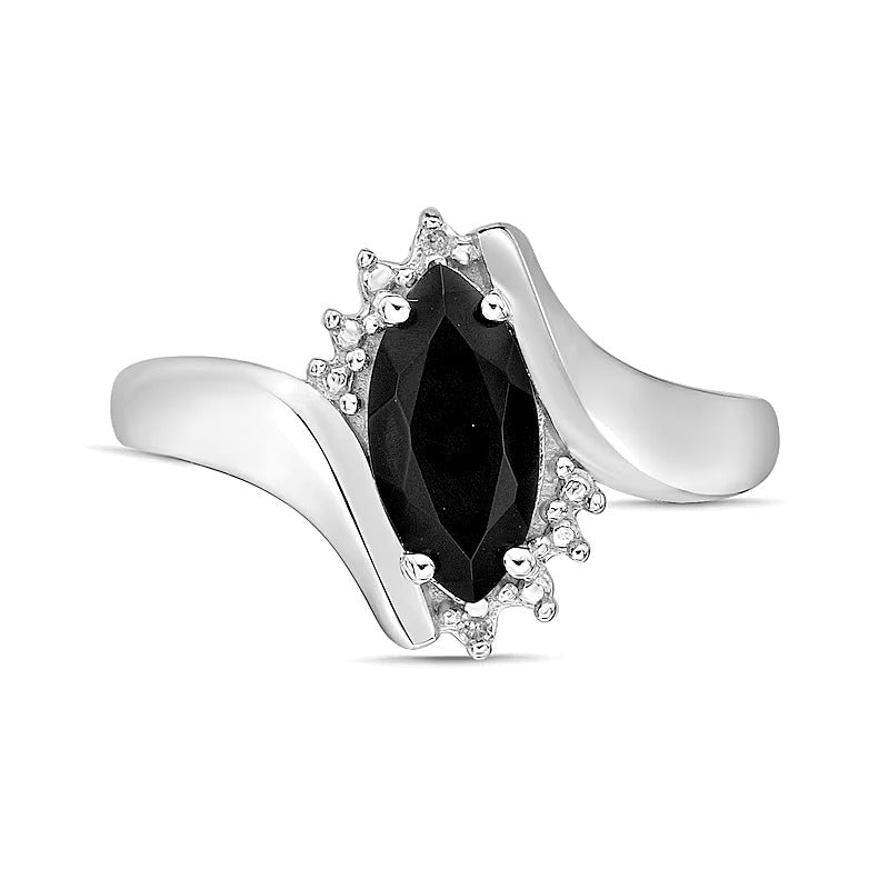 Bypass-Ring für Damen mit schwarzem Onyx im Marquise-Schliff und Diamant-Besatz in 10K Weißgold