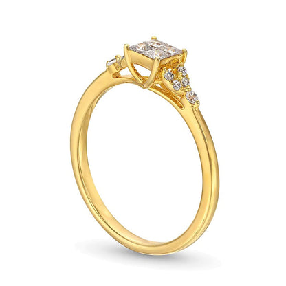 0.33 ct. Gesamtgewicht Verlobungsring mit vier weißen Diamanten im Princess-Schliff und Blatt-Seiten in 10K Gelbgold