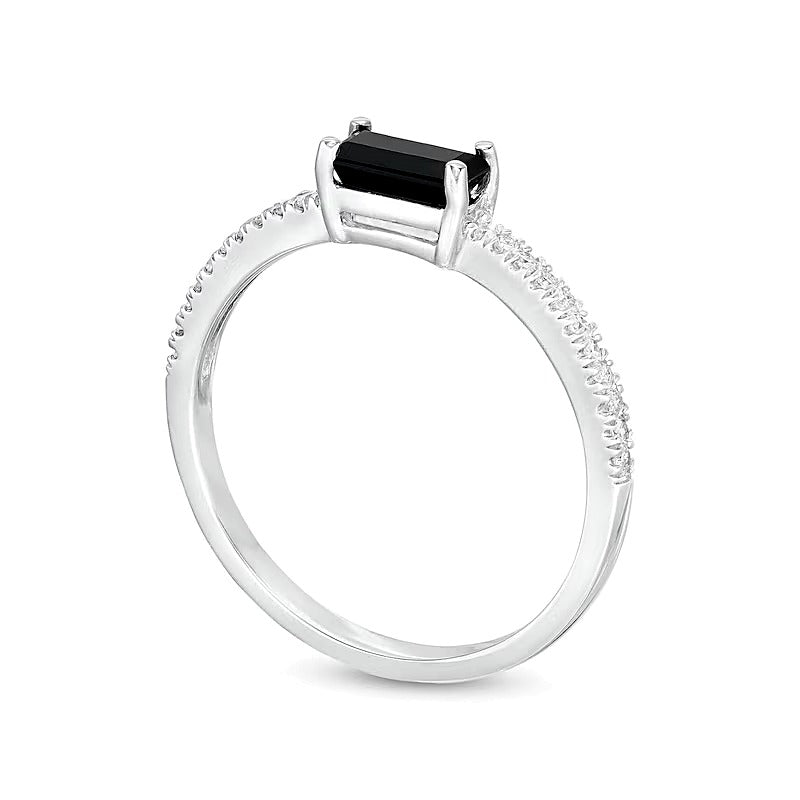 Fashion-Ring mit Baguette-Onyx quer und 0,1 ct. Gesamtgewicht Diamanten in Pavé aus 10K Weißgold