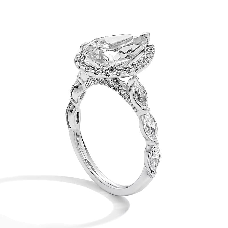 4.0 ct. Gesamtgewicht Verlobungsring mit tropfenförmigem Labordiamant und Halo in 14K Weißgold (F/VS2)