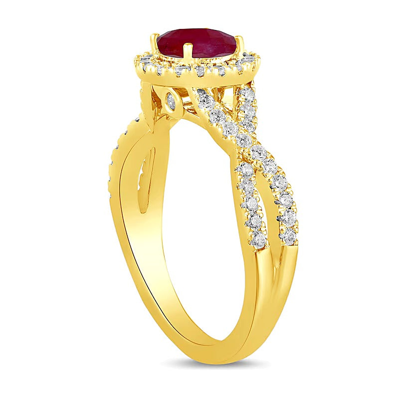 6,0mm Rubin und 0,5 ct. Gesamtgewicht Labordiamant Ring mit Halo und Crossover-Schiene in 14K Gelbgold