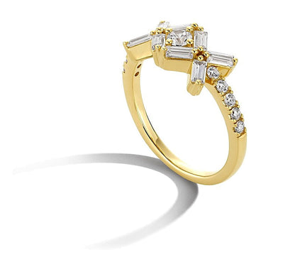 0,75 ct. Gesamtgewicht "XO"-Ring mit Diamanten im Baguette- und Rundschliff in 14K Gelbgold