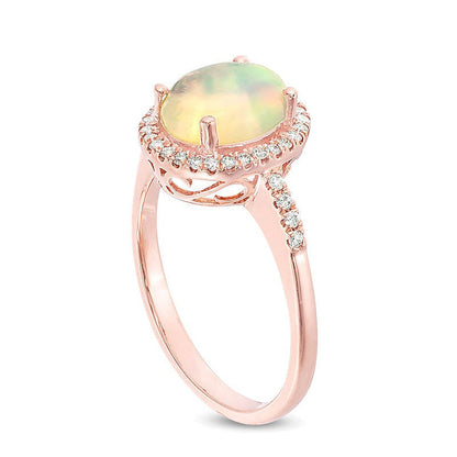 Ring mit ovalem Opal und Diamanten 0,17 ct. Gesamtgewicht in 14K Roségold