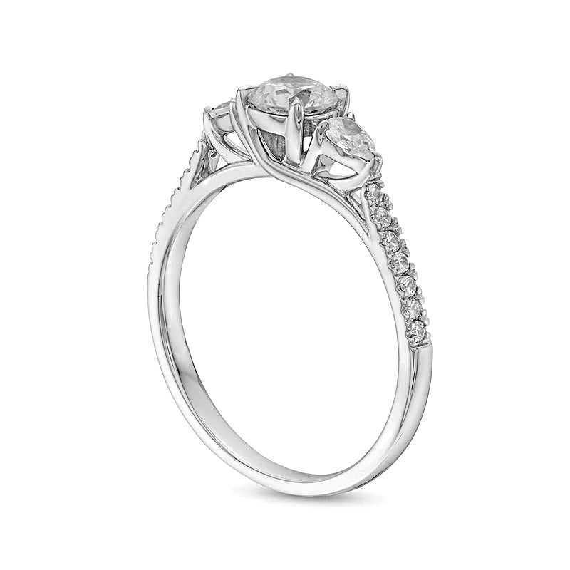 0.75 ct. Gesamtgewicht Multi-Diamant Dreistein-Verlobungsring in 10K Weißgold