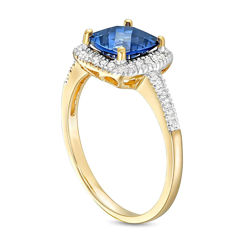 Fashion-Ring für Damen mit blauem Saphir im Kissenschliff (7,0 mm) und Diamanten im Halo aus 10K Gelbgold, 0,2 ct. Gesamtgewicht