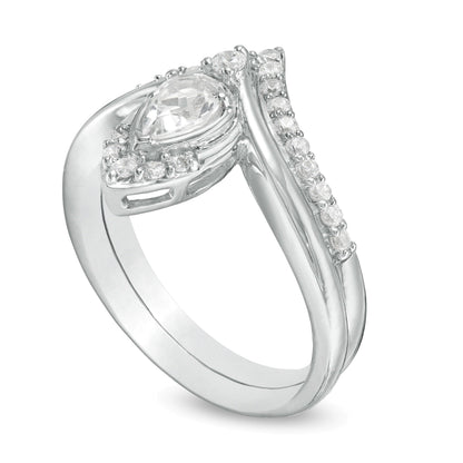 Braut-Set mit tropfenförmigem synthetischem weißem Saphir und 0,33 ct. Gesamtgewicht Diamanten in 10K Weißgold