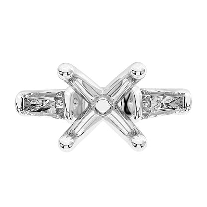 0,63 ct. Gesamtgewicht konisch zulaufender Baguette Labordiamant Halbfassung in 14K Weißgold (F/VS2)