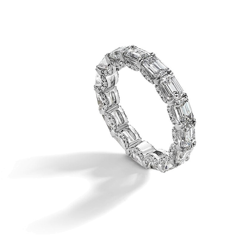 5,17 ct. Gesamtgewicht Memoire-Ring mit Labordiamanten im Smaragdschliff in 14K Weißgold (F/VS2) – Größe 7