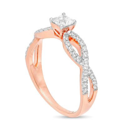 0.5 CT. Gesamtgewicht Verlobungsring Solitär mit seitlichem Besatz mit Diamanten im Princess- und Rundschliff in 10K Roségold