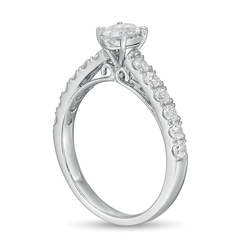 Verlobungsring 1.0 ct. Gesamtgewicht mit ovalem Diamant in 14K Weißgold (I/I2)