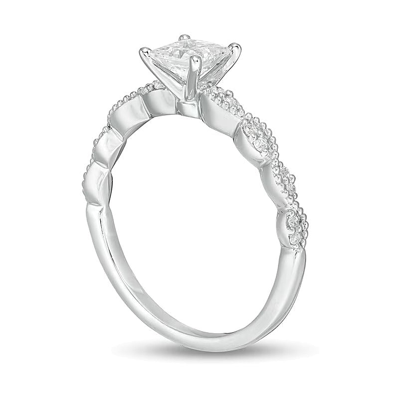 0,63 ct. Gesamtgewicht Solitär mit seitlichem Besatz Verlobungsring mit Diamanten im Princess- und Rundschliff in 14K Weißgold (I/SI2)