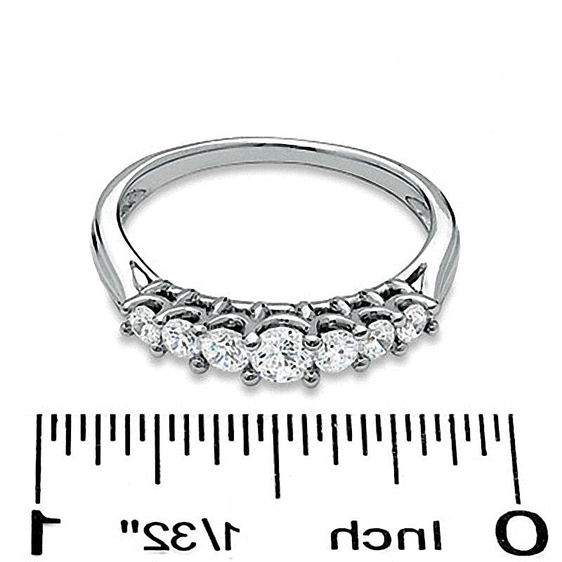 0.33 ct. Gesamtgewicht Diamant Ehering mit sieben Steinen in 10K Weißgold