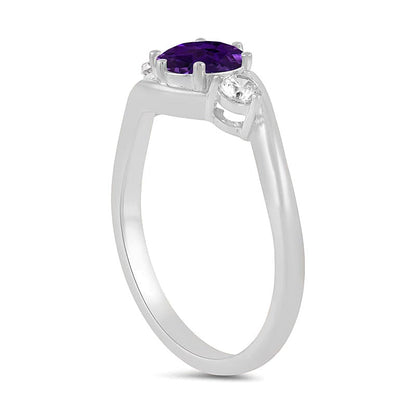 6,0mm Amethyst und Labordiamant mit 0,2 ct. Gesamtgewicht Dreistein-Bypass-Ring in 14K Weißgold