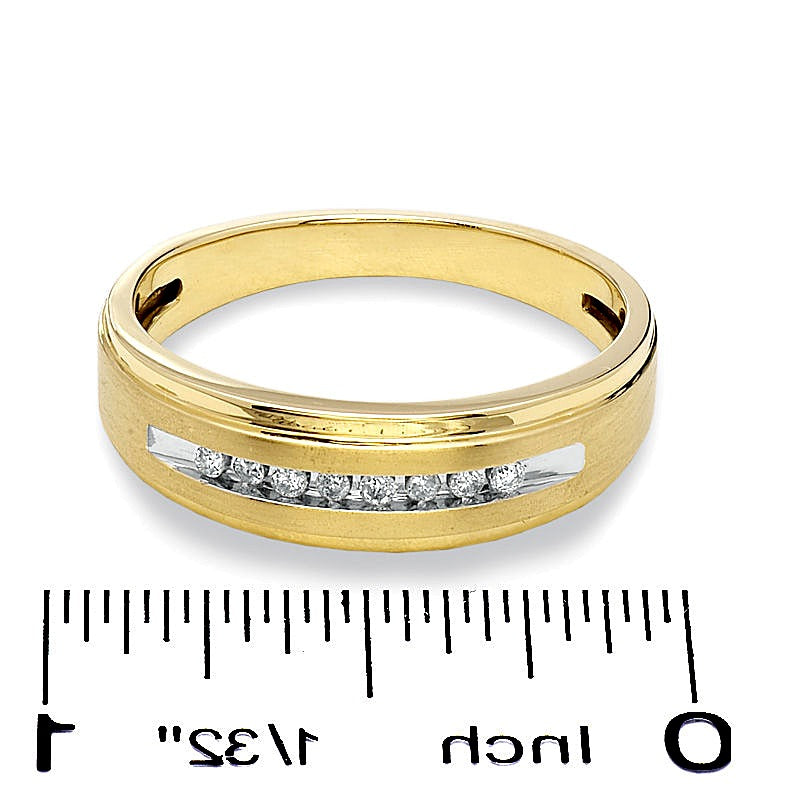 0.1 ct. Gesamtgewicht Diamant Ehering in 10K Gelbgold
