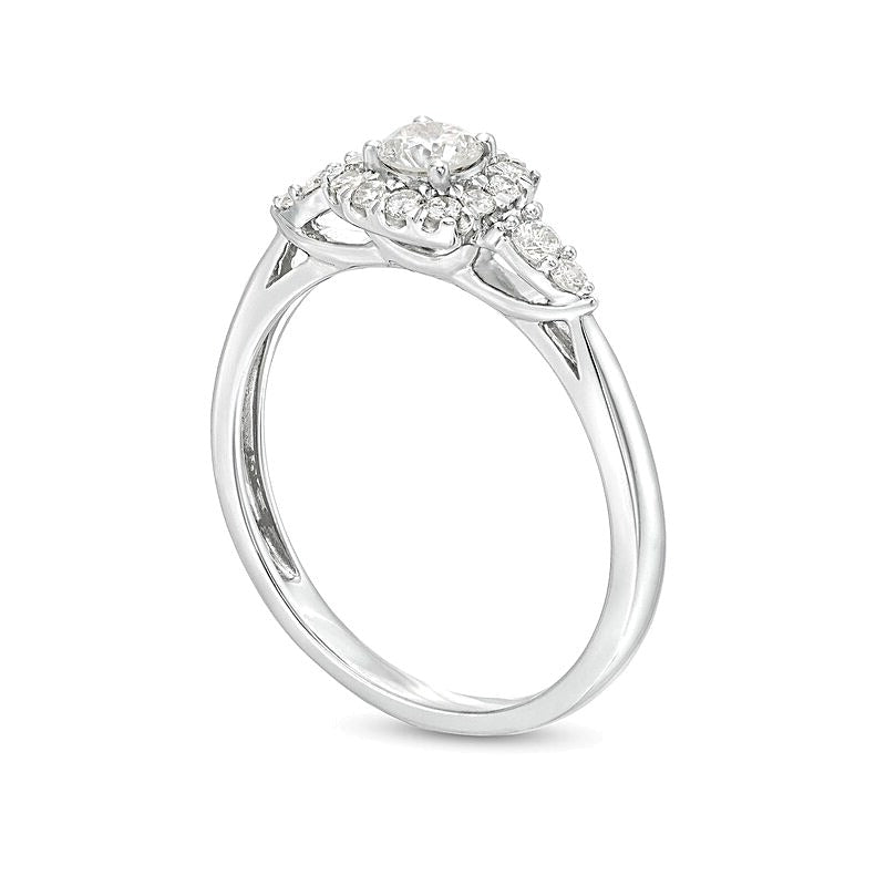 0.5 ct. Gesamtgewicht Diamant-Verlobungsring mit Halo, Kissenschliff und Blattmotiv-Seiten in 10K Weißgold (J/I3)