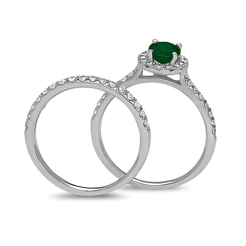 Braut-Set mit ovalem Smaragd und 0,63 ct. Gesamtgewicht Diamanten in 14K Weißgold