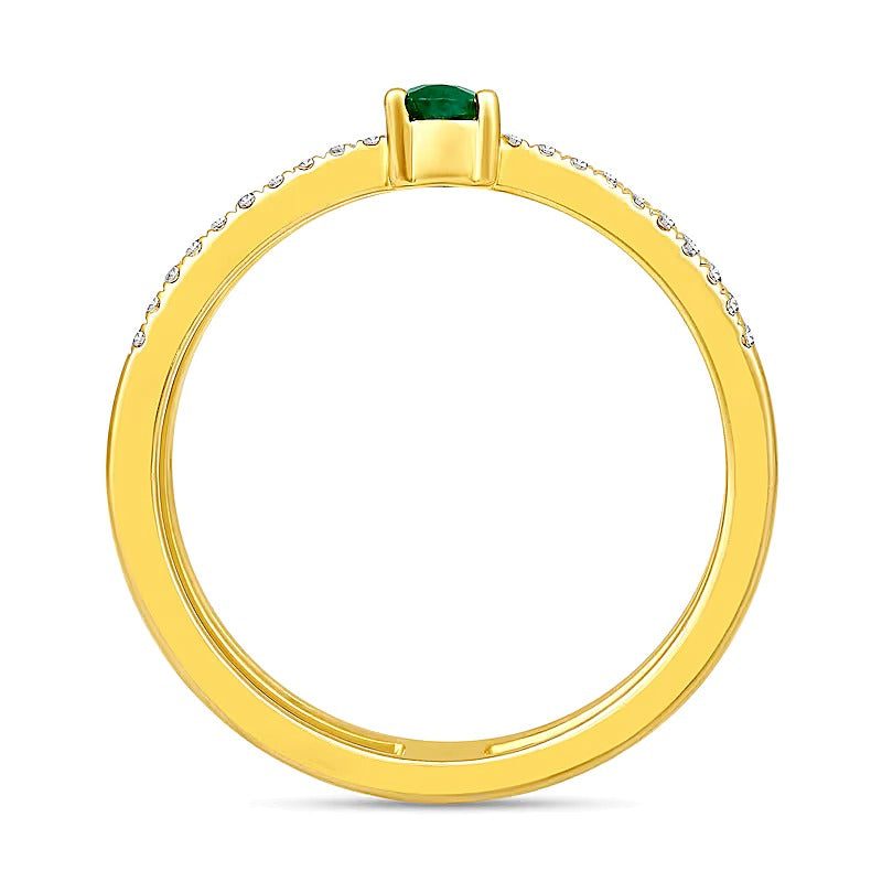 Fashion-Ring mit tropfenförmigem Smaragd und 0,25 ct. Gesamtgewicht Diamanten, mehrreihig, in 10K Gelbgold