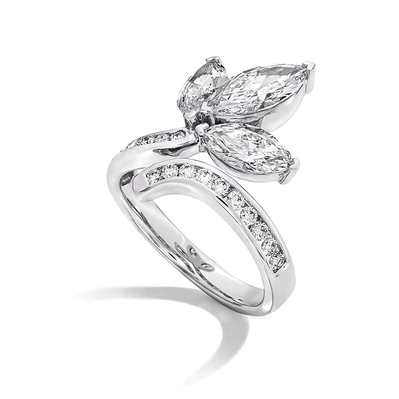 2,75 ct. Gesamtgewicht Labordiamant-Fashion-Ring im Marquise- und Rundschliff in 14K Weißgold (F/VS2)