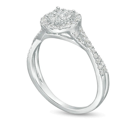 0.5 CT. Gesamtgewicht Diamant Verlobungsring mit doppeltem Halo und Crossover-Ringschiene in 10K Weißgold