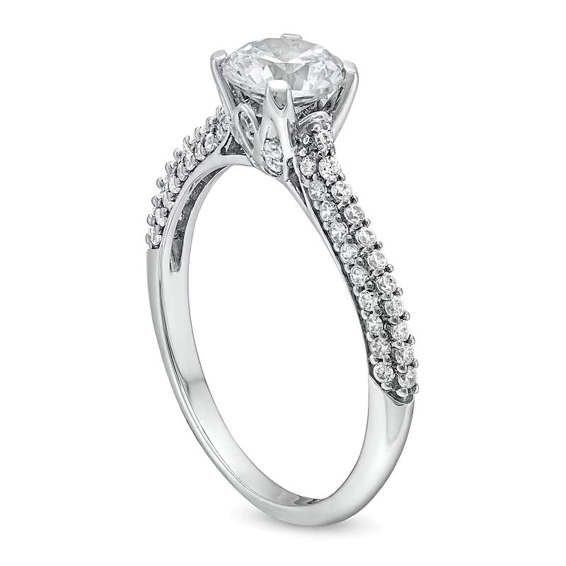 1,38 ct. Gesamtgewicht Diamant Verlobungsring als Solitär mit seitlichem Besatz in 14K Weißgold