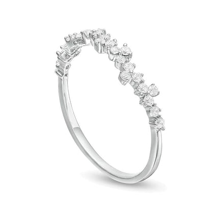 Memoire-Ring mit gestreuten Diamanten 0.25 ct. Gesamtgewicht in 10K Weißgold