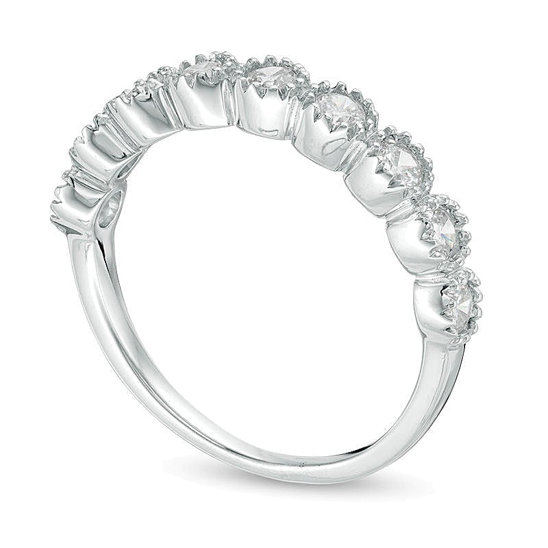 Memoire-Ring mit 0.5 ct. Gesamtgewicht Diamanten im Vintage-Stil mit neun Steinen in 10K Weißgold