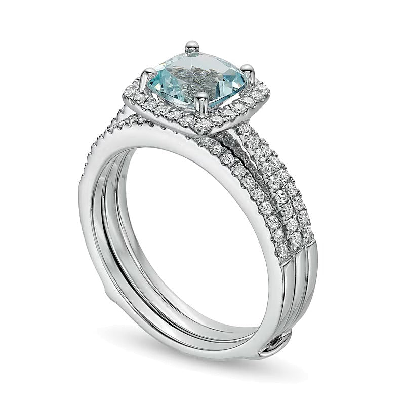 7,0 mm Aquamarin im Kissenschliff und 0,5 ct. Gesamtgewicht Diamant Brautset in 14K Weißgold