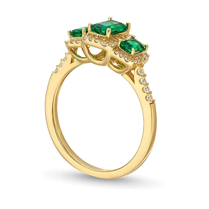 Dreistein-Ring mit Smaragd im Smaragdschliff (Labor) und Diamanten 0,25 ct. Gesamtgewicht in 10K Gelbgold