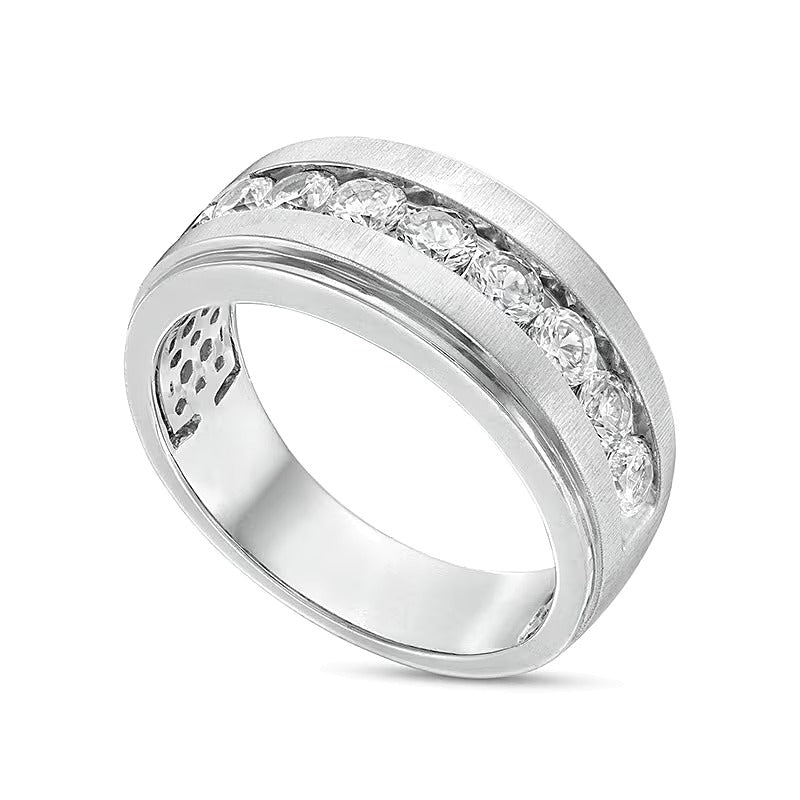 Ehering mit 1.5 ct. Gesamtgewicht Diamanten, neun Steine, in 10K Weißgold
