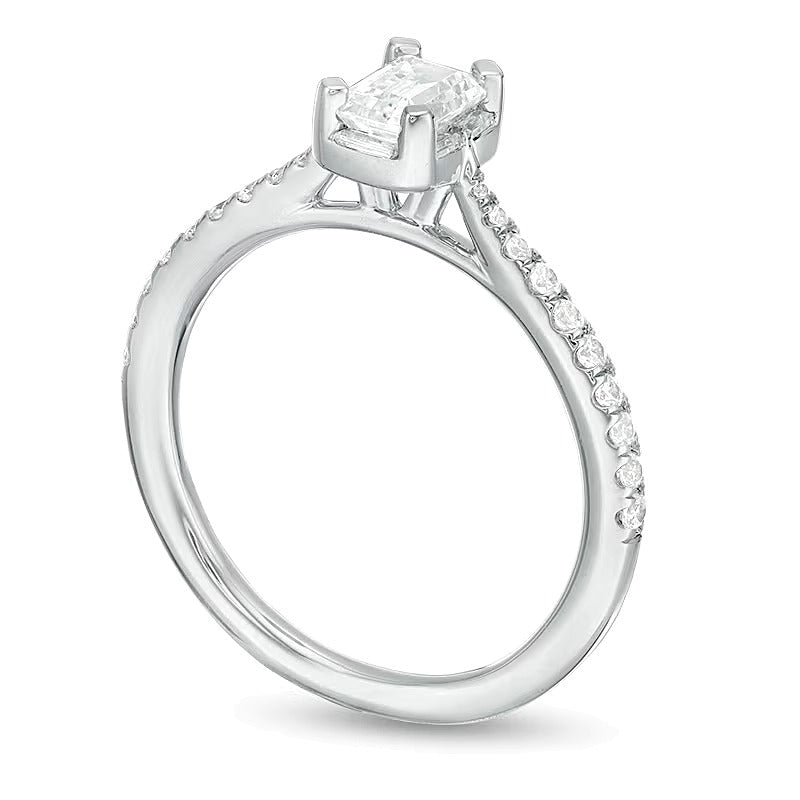 0.75 ct. Gesamtgewicht Verlobungsring mit Diamanten im Smaragdschliff und Halo in 14K Weißgold
