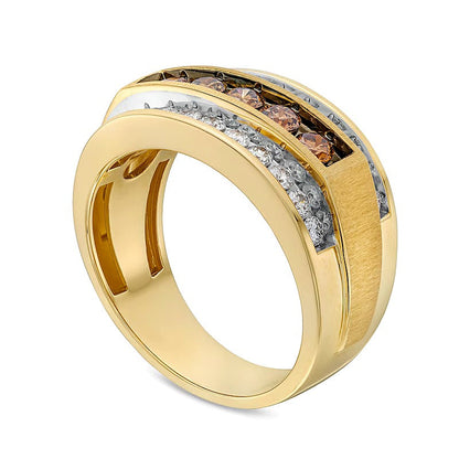1.25 CT. Gesamtgewicht Ring mit Champagner- und weißen Diamanten im Fünfstein-Design, erhöht, in 10K Gelbgold
