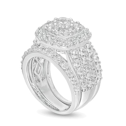 Brautset 3.75 ct. Gesamtgewicht Diamant mit doppeltem Kissenschliff-Rahmen, mehrreihig, dreiteilig, in 10K Weißgold