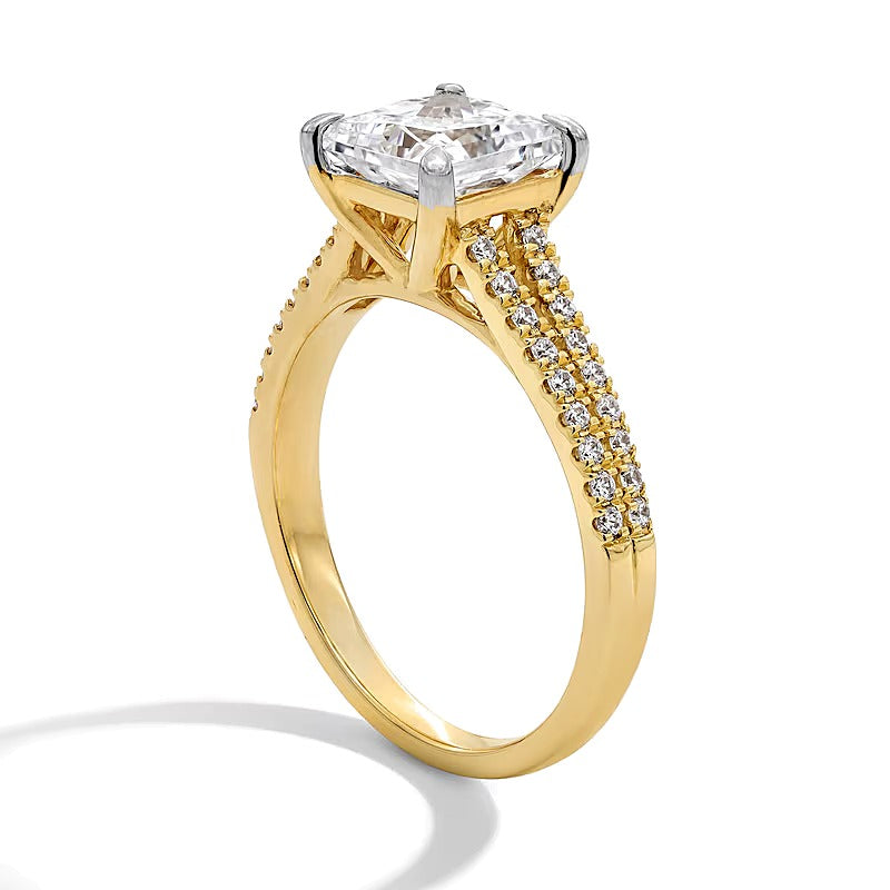 2.25 CT. Gesamtgewicht Labordiamant im Princess-Schliff Solitär mit seitlichem Besatz in 14K Gelbgold (F/VS2)