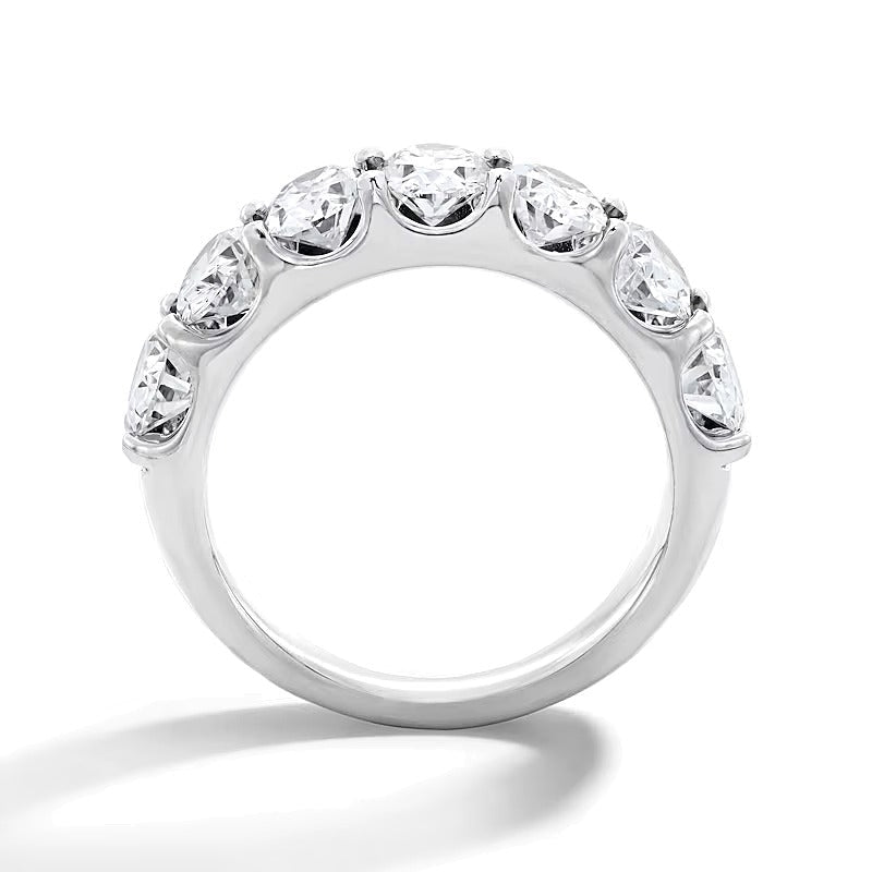 3.0 ct. Gesamtgewicht Memoire-Ring mit sieben ovalen Labordiamanten in 14K Weißgold (F/SI2)