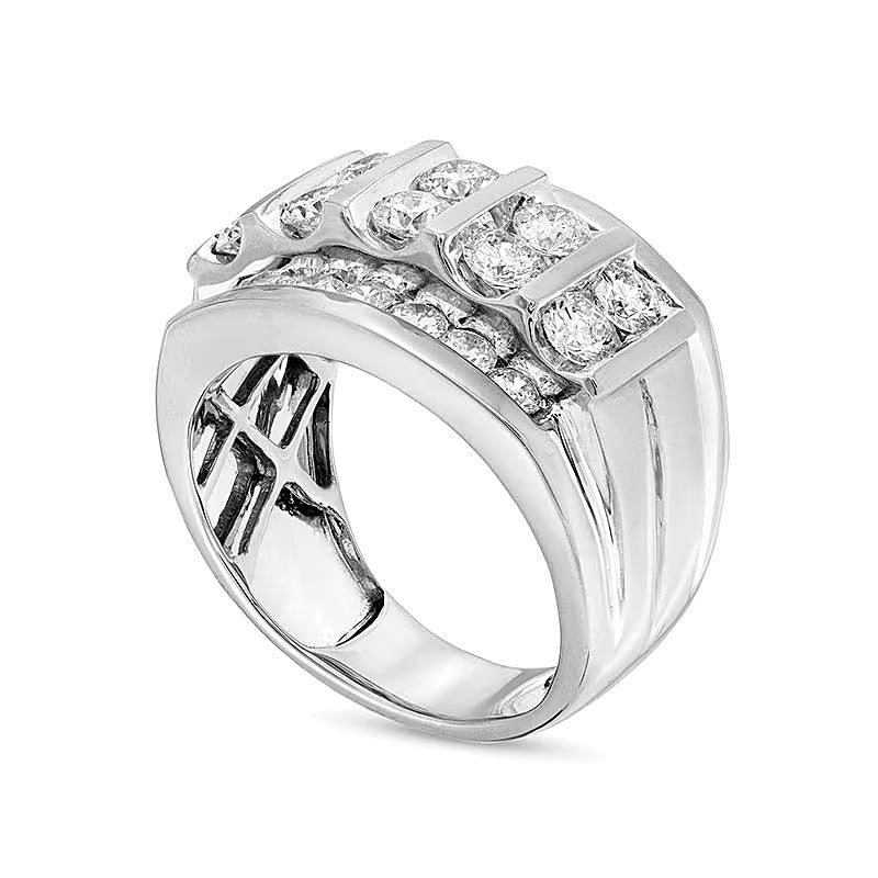 Ehering mit Diamanten 3.0 ct. Gesamtgewicht, rund, in 14K Weißgold