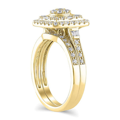 0.5 ct. Gesamtgewicht Multi-Diamant Brautset mit Kissenschliff-Rahmen in 10K Gelbgold