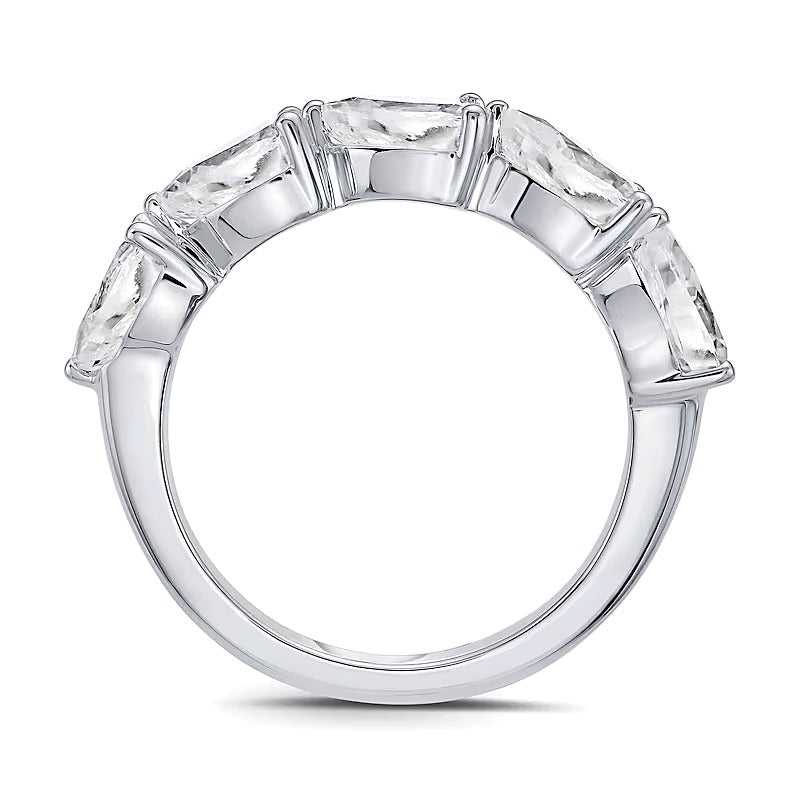 2.0 ct. Gesamtgewicht Memoire-Ring mit fünf tropfenförmigen Labordiamanten in 10K Weißgold (F/VS2)
