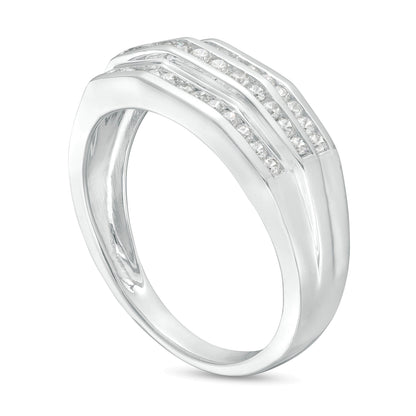 Ring mit Diamanten 0.5 ct. Gesamtgewicht dreireihig in 10K Weißgold