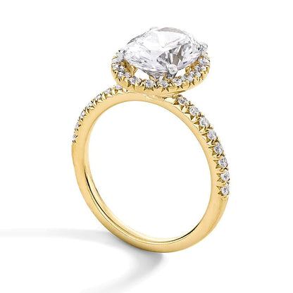 3.5 CT. Gesamtgewicht Verlobungsring mit ovalem Labordiamant und Halo in 14K Gelbgold (F/VS2)
