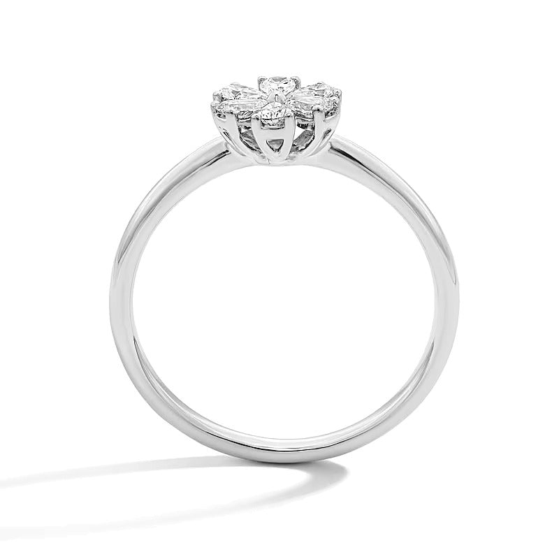 0.33 ct. Gesamtgewicht tropfenförmiger Labordiamant Blüten-Ring in 10K Weißgold (F/VS2)