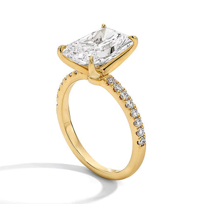 4.25 ct. Gesamtgewicht Labordiamant im Radiant-Schliff Solitär mit seitlichem Besatz in 14K Gelbgold (F/VS2)