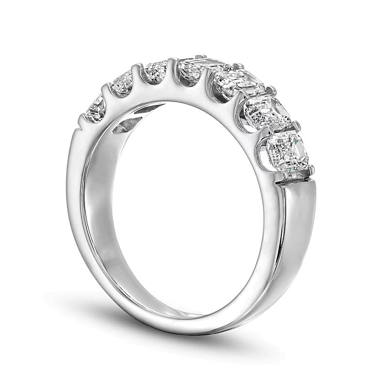 2.0 ct. Gesamtgewicht Memoire-Ring mit sieben Labordiamanten im Smaragdschliff in 14K Weißgold (F/SI2)