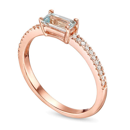 Fashion-Ring mit Baguette-Aquamarin und 0,1 ct. Gesamtgewicht Diamanten in 10K Roségold