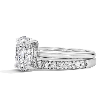 2.0 ct. Gesamtgewicht Braut-Set mit Labordiamanten in Oval- und Rundschliff in 14K Weißgold (F/VS2)
