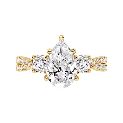 2,75 ct. Gesamtgewicht Dreistein-Verlobungsring mit tropfenförmigen Labordiamanten in 14K Gelbgold (F/SI2)