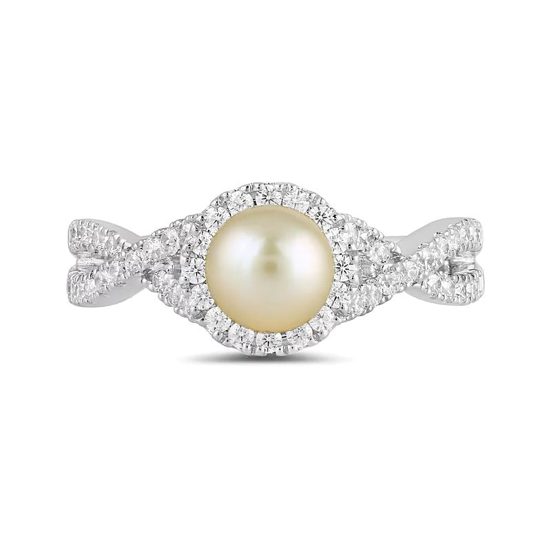 6,0 mm rosa Süßwasser-Zuchtperle und 0,5 ct. Gesamtgewicht Labordiamant Ring mit Crossover-Schiene und Halo-Fassung in 14K Weißgold
