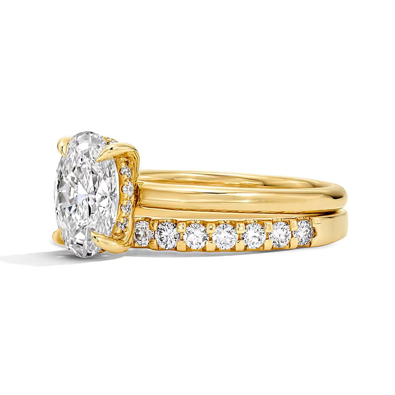 2.0 ct. Gesamtgewicht Braut-Set mit Labordiamanten in Oval- und Rundschliff in 14K Gelbgold (F/VS2)